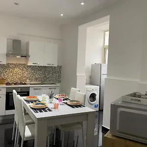 Apartament Casa Pirandello 12, Katania